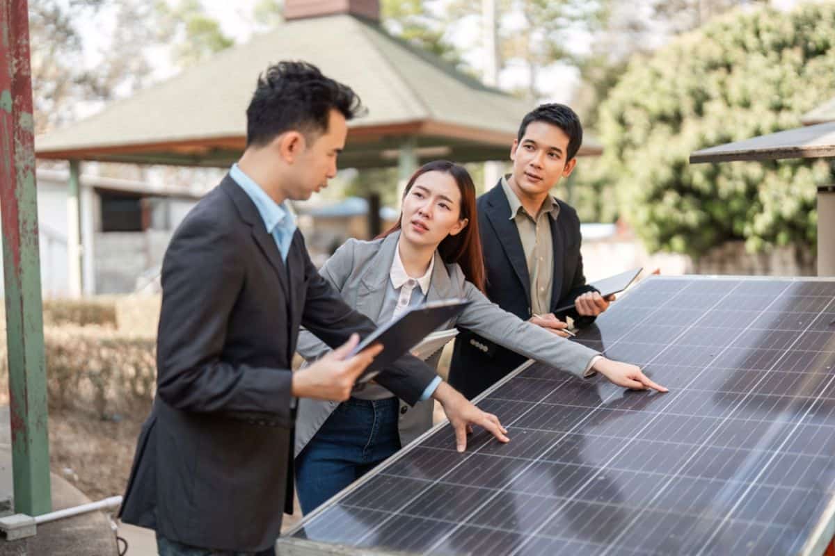 ตรวจสอบพลังงานแสงอาทิตย์ข้อดีข้อเสียบนหลังคาโรงงานอุตสาหกรรมก่อนตัดสินใจลงทุน