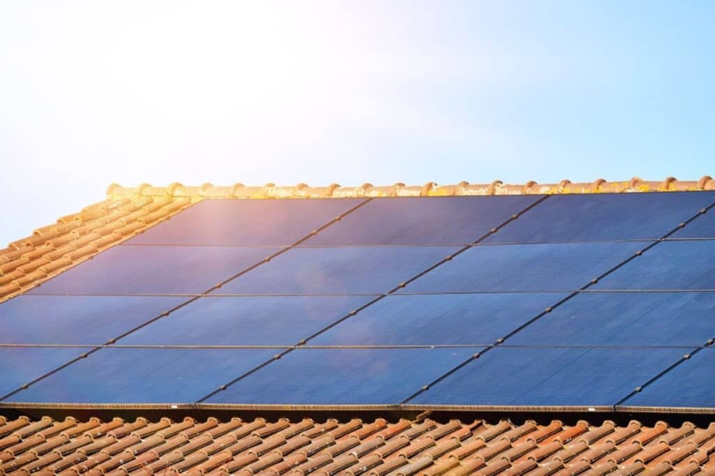 อินเวอร์เตอร์โซล่าเซลล์ (Inverter Solar Cell) อุปกรณ์แปลงกระแสไฟฟ้า
